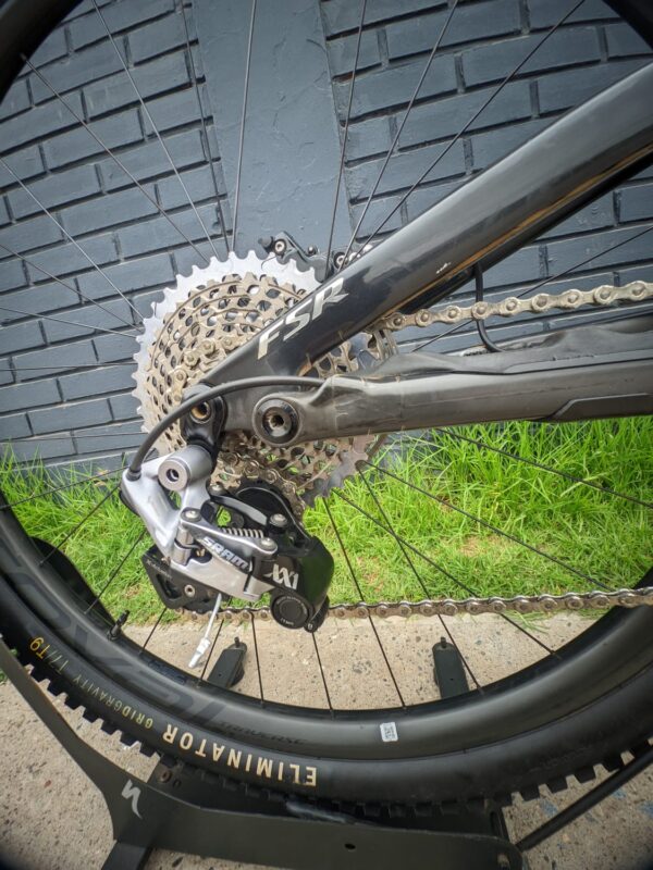 S-WORKS LEVO 29 (USADA) - Imagen 3